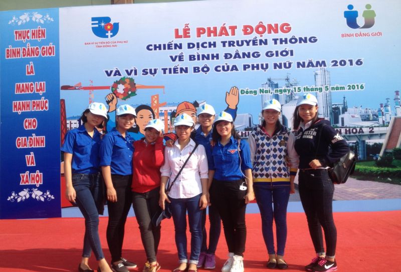 Sinh viên Khoa TP-MTĐD tham gia hưởng ứng chiến dịch truyền thông về bình đẳng giới