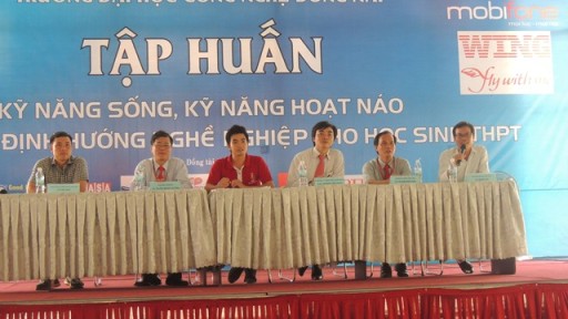 Học sinh các trường THPT tới thăm và tìm hiểu về thông tin tuyển sinh năm 2015 tại bắn cá online
