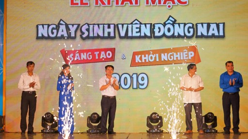 Sinh viên DNTU tham gia ngày “Sinh viên Đồng Nai sáng tạo và khởi nghiệp” năm 2019